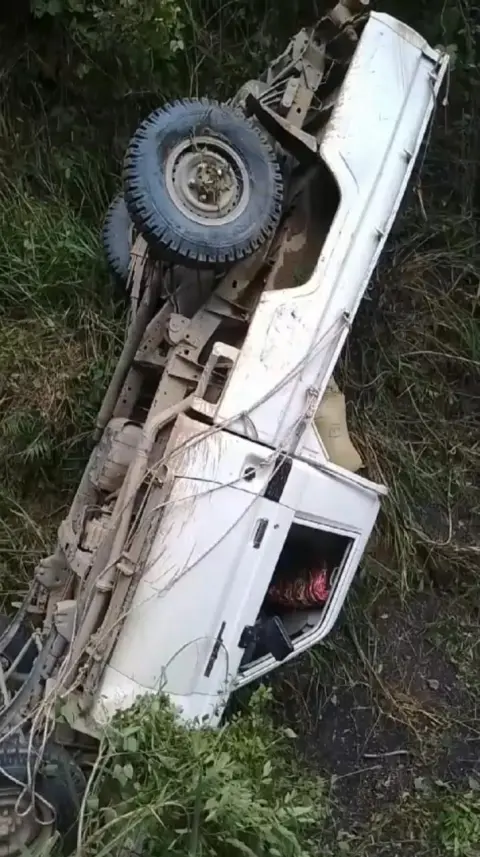 Camioneta pierde el control y cae al vacío un muerto y un herido en Dajabon