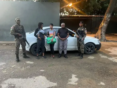 Ejército detiene Capitán PN por tráfico de indocumentados