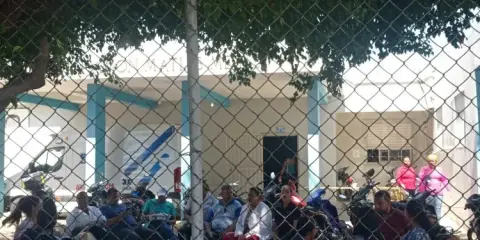 Médicos y enfermeras paralizan labores en el hospital de Dajabón