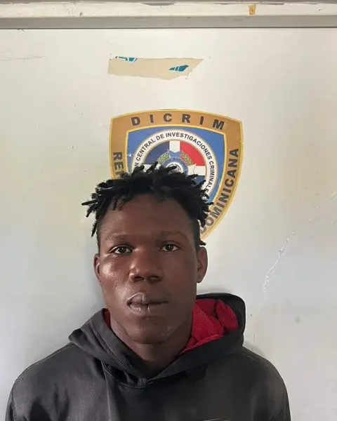 Atrapan a la culebra 🐍el cual era buscado por atraco 😱.