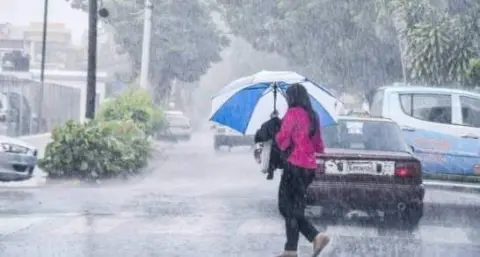 El Indomet prevé onda tropical y vaguada provocarán aguaceros este domingo