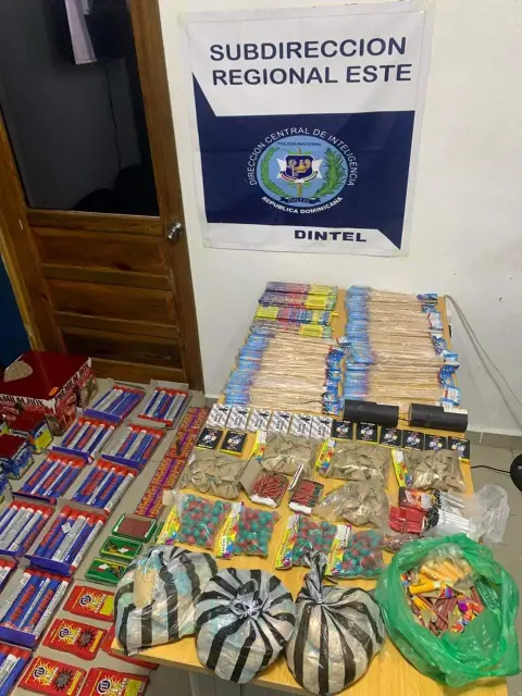 Policía arrestan hombre y desmantelan un centro ilegal de venta y distribución de fuegos artificiales