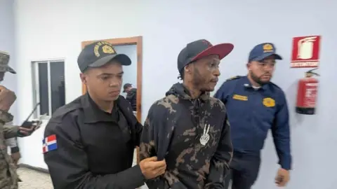 REPÚBLICA DOMINICANA ENTREGA A OTRO SUPUESTO INTEGRANTE DE BANDA ARMADA A LA POLICÍA DE HAITÍ.