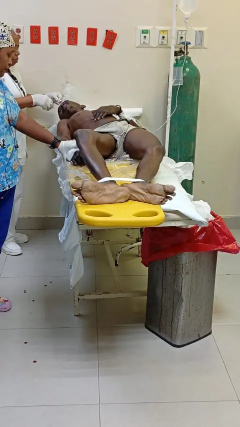 Haitiano se lanza de la azotea del edificio de Cruz Roja en Comendador Elías Piña.