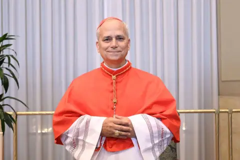 Robert Prevost, cardenal estadounidense con nacionalidad peruana, es el nuevo Papa de la Iglesia católica y se llamará León XIV