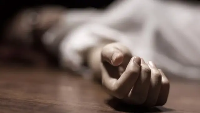 Hombre le quita la vida a su pareja y provoca herida a su hijastro en SDE