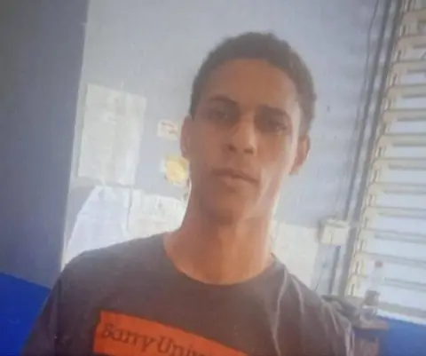 Apresan a “Junior”, alias Fembo, presunto implicado en masacre que dejó cinco mu3rt0s y varios h3r1d0s