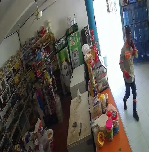 Hay mi madre se hacía pasar por contratista de edeeste