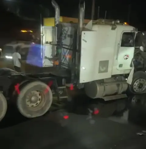 Fuerte accidente una patana involucrada