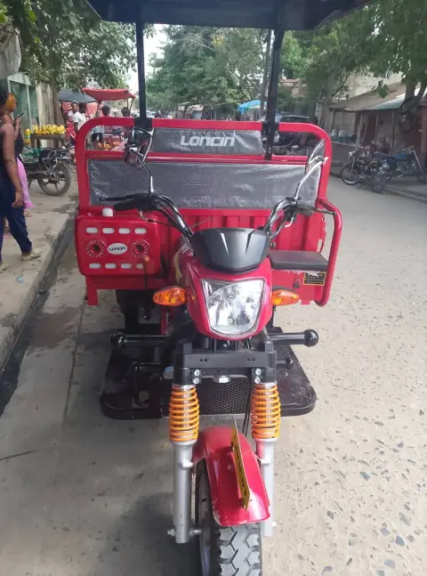 El Dicrim recupera motocicleta robada que fue llevada a Haití a través del puente internacional de Dajabón