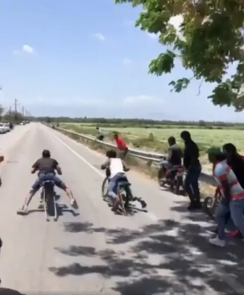 Código Penal: hasta 20 años de prisión por carreras ilegales de motocicletas y otros vehículos