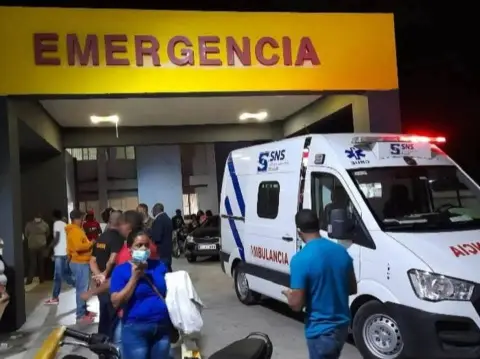 Mujer le propina un machetazo a su pareja sentimental