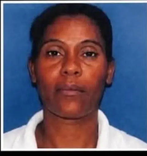 La buscaban y mira como la encontraron 😭 oh Dios mio mira a quien tienen detenido para investigación 😳